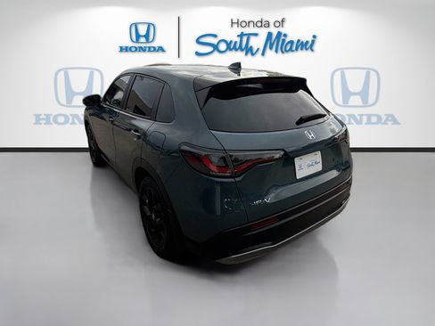 Used 2025 Honda HR-V Sport image 5