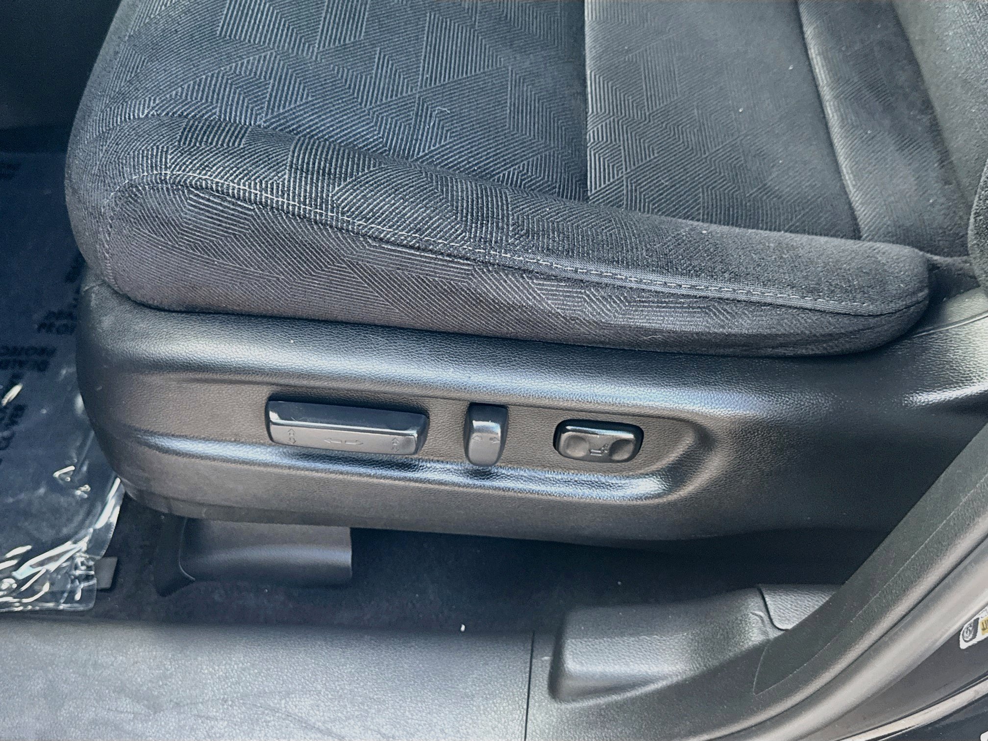 Used 2022 Honda Pilot Sport image 17