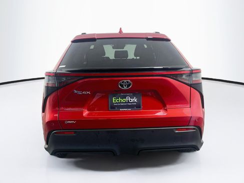 Used 2025 Toyota bZ4X FWD image 7