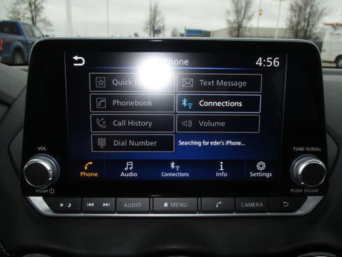 Used 2024 Nissan Sentra SV image 18