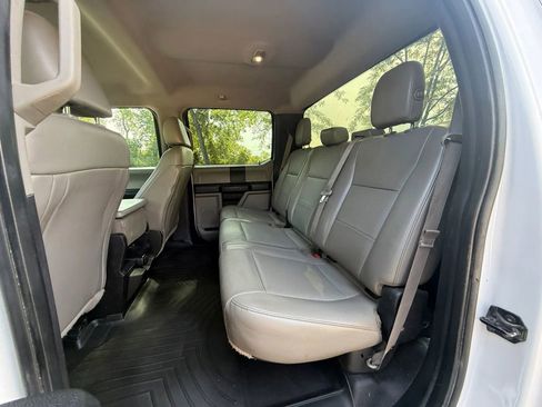Used 2018 Ford F250 XL w/ Power Equipment Group AWD/4WD image 14