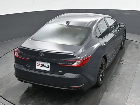 Used 2025 Toyota Camry SE w/ Multimedia Upgrade Package image 22