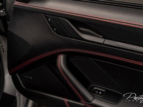 Used 2022 Porsche 911 GT3 image 36