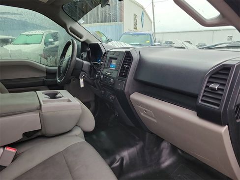 Used 2016 Ford F150 XL w/ Equipment Group 101A Mid image 27