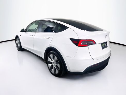 Used 2023 Tesla Model Y RWD image 5
