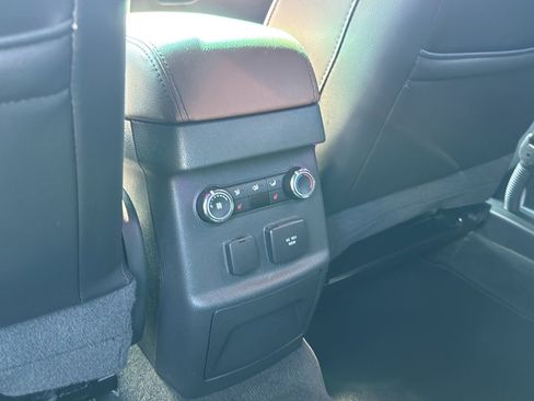 Used 2015 Ford Explorer Limited w/ Equipment Group 302A FWD image 27