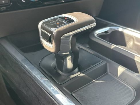 Used 2024 Chevrolet Silverado 1500 LTZ w/ LTZ Premium Package AWD/4WD image 32