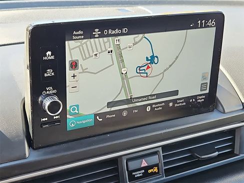 Certified 2025 Honda Pilot Touring image 14