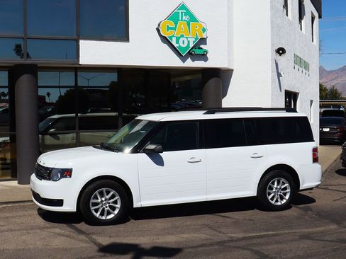 Used 2019 Ford Flex SE image 7