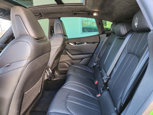 Used 2023 Maserati Levante Modena AWD/4WD image 13