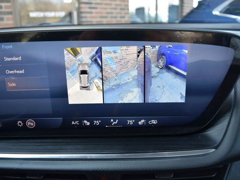 Used 2025 Buick Envision Preferred image 38