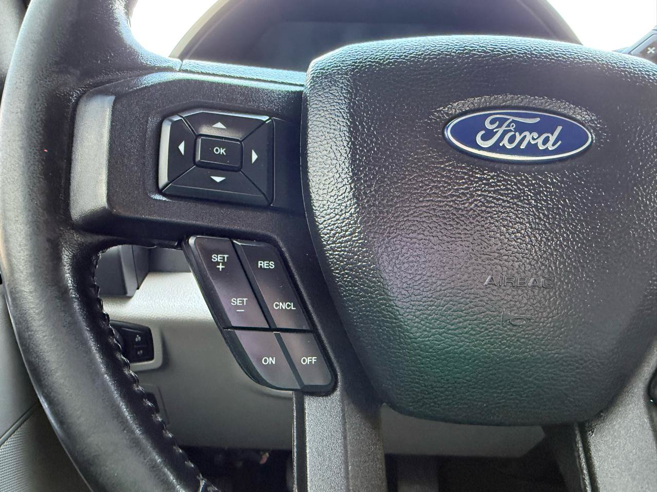Used 2018 Ford F150 XLT w/ Equipment Group 302A Luxury AWD/4WD image 19