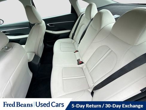 Used 2023 Hyundai Sonata SE w/ Preferred Accessory Package image 23