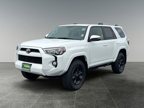 Used 2019 Toyota 4Runner SR5 Premium image 3