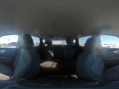 Used 2025 Chevrolet Blazer LT FWD image 43
