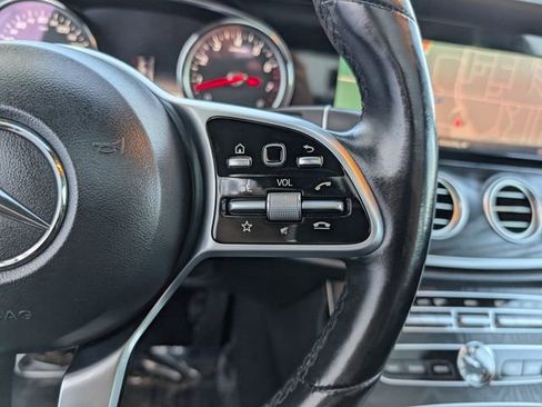 Used 2019 Mercedes-Benz E 300 4MATIC image 12