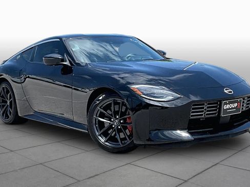 Used 2024 Nissan Z Performance w/ Floor Mat Package RWD image 3
