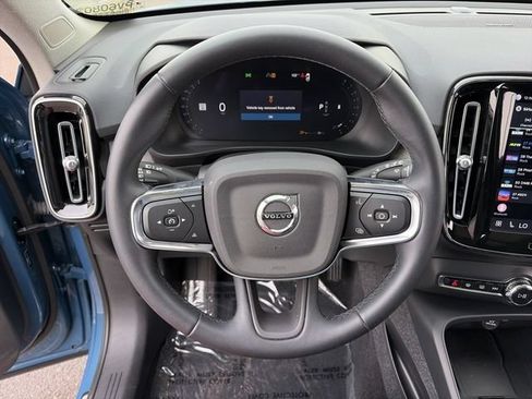 Used 2023 Volvo XC40 B5 Ultimate AWD/4WD image 24