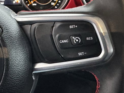 Used 2023 Jeep Wrangler Unlimited Rubicon image 19