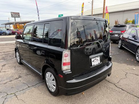 Used 2006 Scion xB image 7