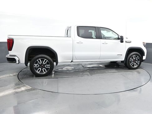 Used 2024 GMC Sierra 1500 AT4 w/ AT4 Preferred Package image 8