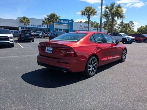 Used 2019 Volvo S60 T6 Momentum AWD/4WD image 3