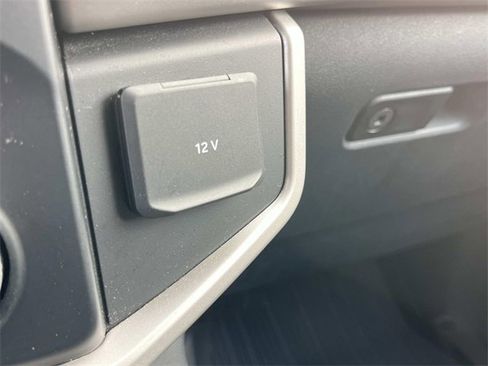 Used 2024 Ford Expedition Max XLT image 35