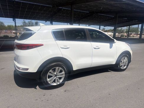 Used 2017 Kia Sportage LX FWD image 12