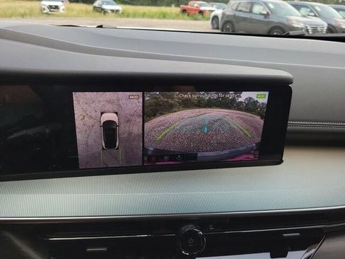 New 2025 Nissan Murano SL image 16