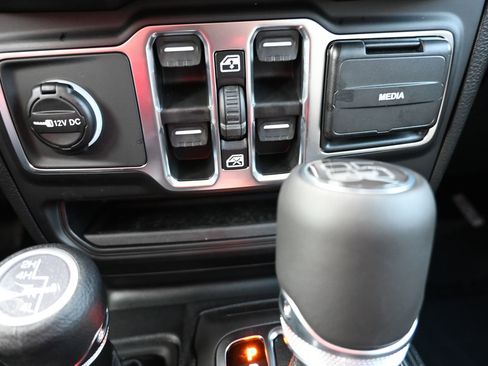 New 2026 Jeep Wrangler Unlimited Sport AWD/4WD image 18