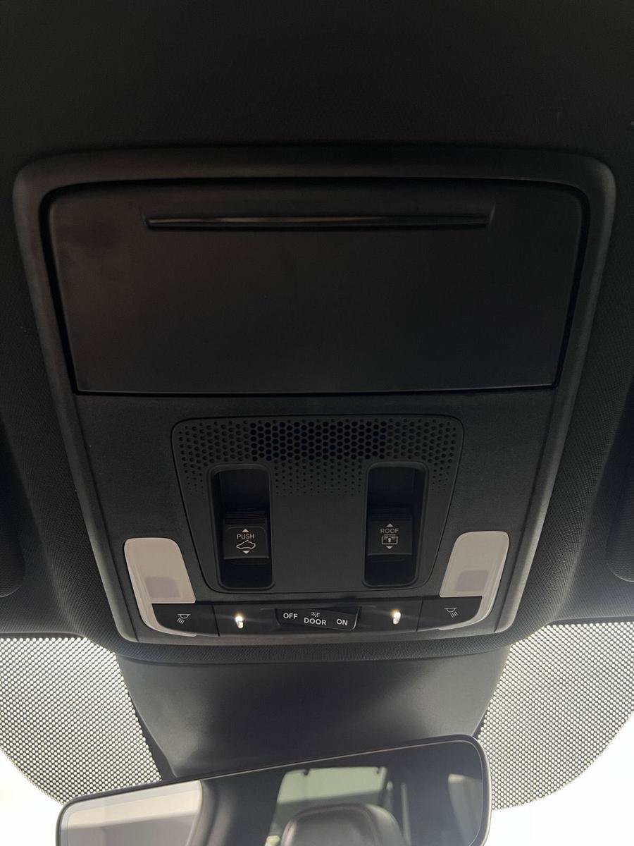Certified 2025 Honda Pilot TrailSport image 14