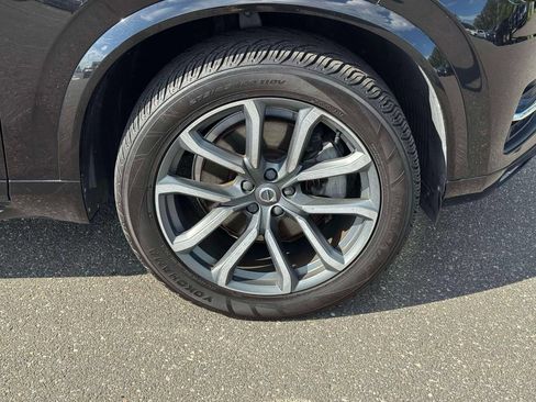 Used 2016 Volvo XC90 T6 Momentum AWD/4WD image 9