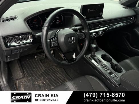 Used 2023 Honda Civic Sport image 9