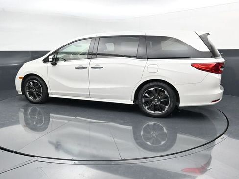 Used 2023 Honda Odyssey Elite image 6