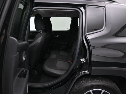 Used 2023 Jeep Renegade Latitude AWD/4WD image 22