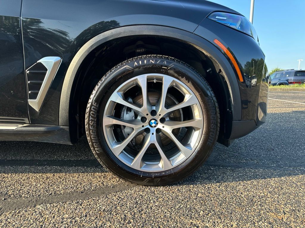 Used 2026 BMW X5 xDrive40i AWD/4WD image 19