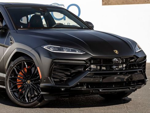 Used 2025 Lamborghini Urus SE AWD/4WD image 5