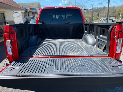 Used 2017 Ford F350 XLT w/ XLT Value Package image 9