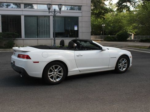 Used 2015 Chevrolet Camaro LT RWD image 7
