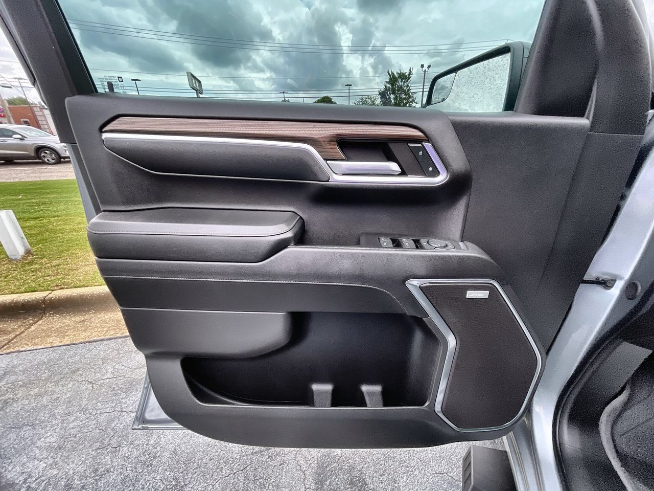 Used 2024 Chevrolet Silverado 1500 RST w/ Convenience Package II AWD/4WD image 22