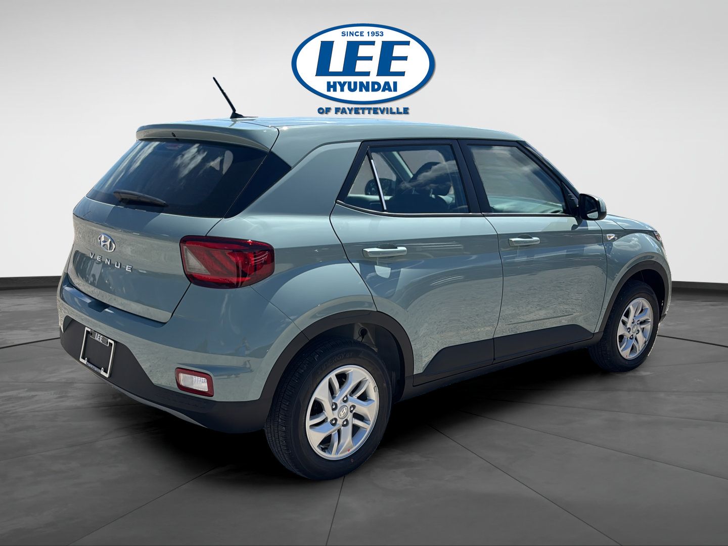 New 2026 Hyundai Venue SE FWD image 3