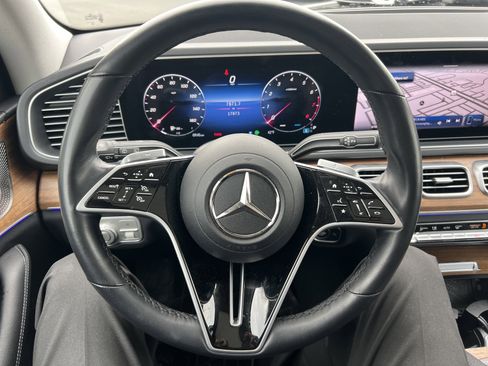 Certified 2025 Mercedes-Benz GLE 350 4MATIC image 18