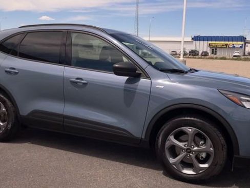 Used 2026 Ford Escape ST-Line AWD/4WD image 3