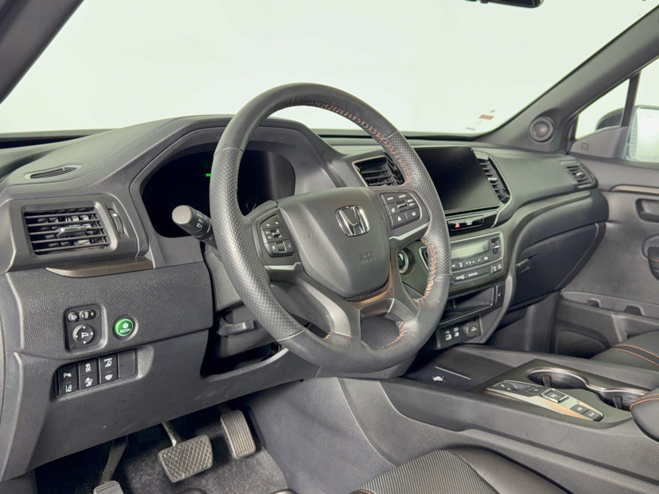 Used 2024 Honda Ridgeline TrailSport image 4