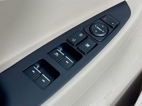 Used 2021 Hyundai Tucson Ultimate w/ Cargo Package image 30