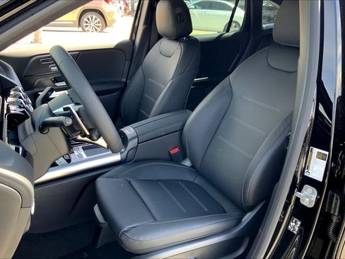 New 2025 Mercedes-Benz GLA 35 AMG AMG GLA 35 image 16