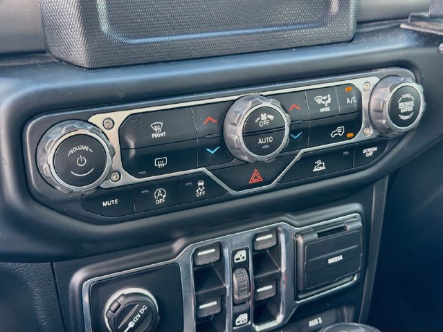 Used 2021 Jeep Wrangler Unlimited Sport AWD/4WD image 16