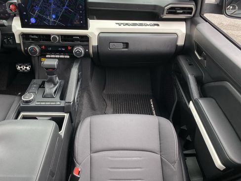 Used 2024 Toyota Tacoma TRD Sport w/ TRD Sport Upgrade Package RWD image 15