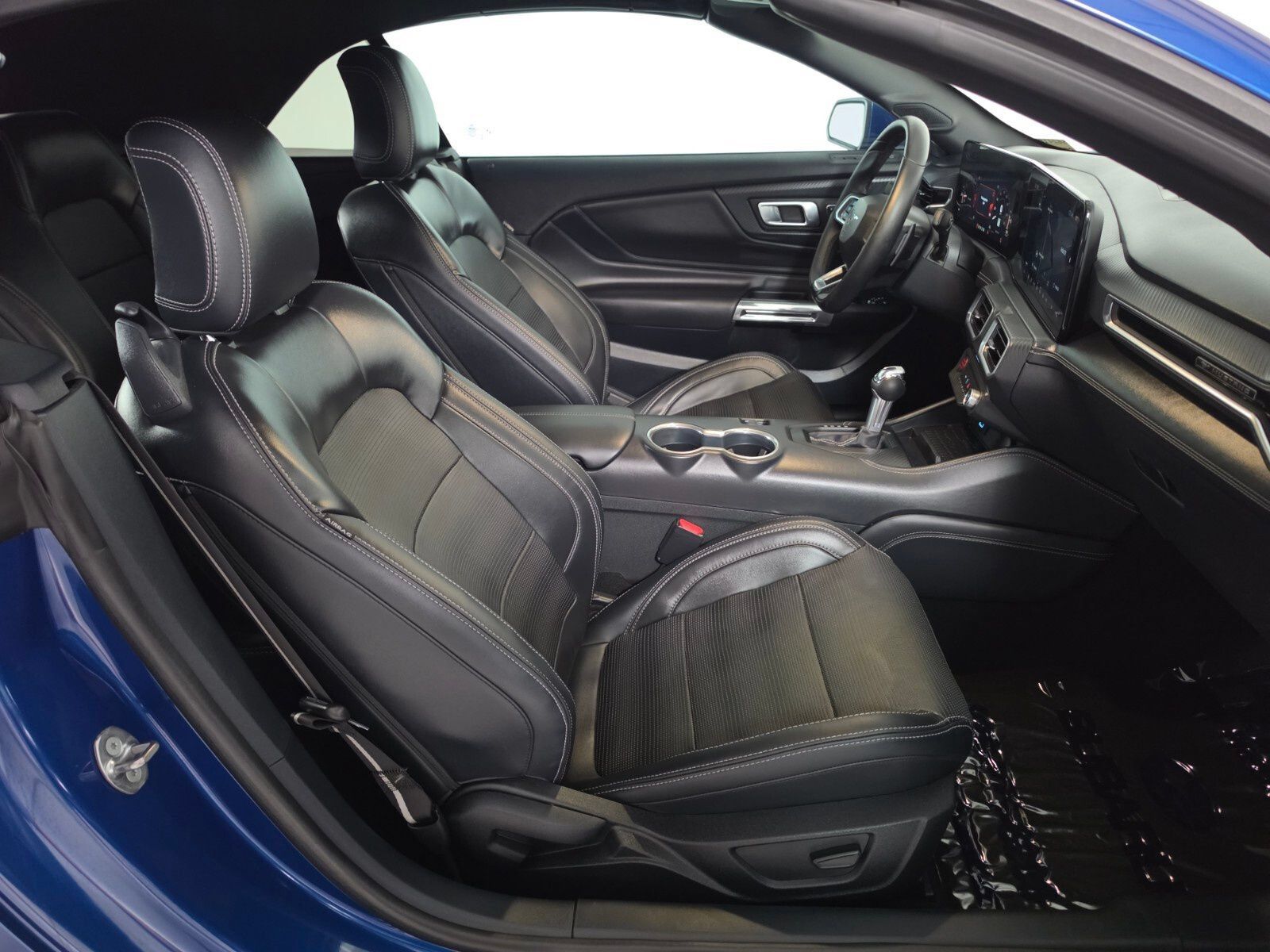 Used 2024 Ford Mustang GT Premium RWD image 22