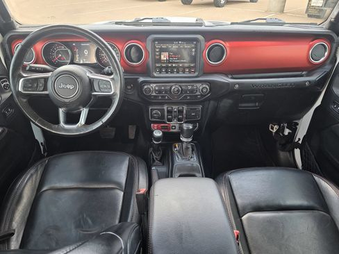 Used 2019 Jeep Wrangler Unlimited Rubicon AWD/4WD image 9
